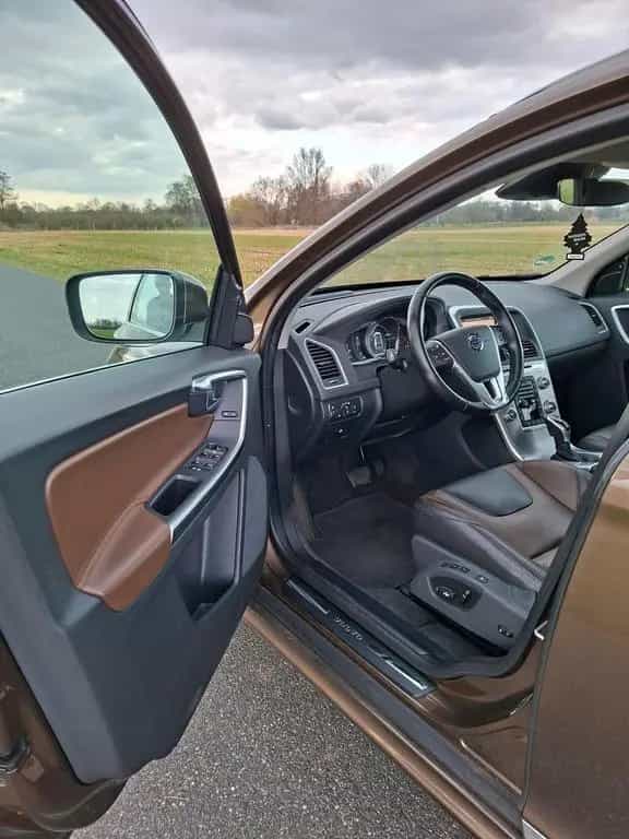 Volvo XC60 T5 AWD I Geartronic Summum I Fa... 03/2017-photo-8