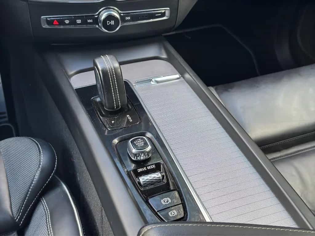 Volvo XC60 R Design 2WD*LED*BLACK*VIRTUAL*ACC*LEDER* 05/2021-photo-22