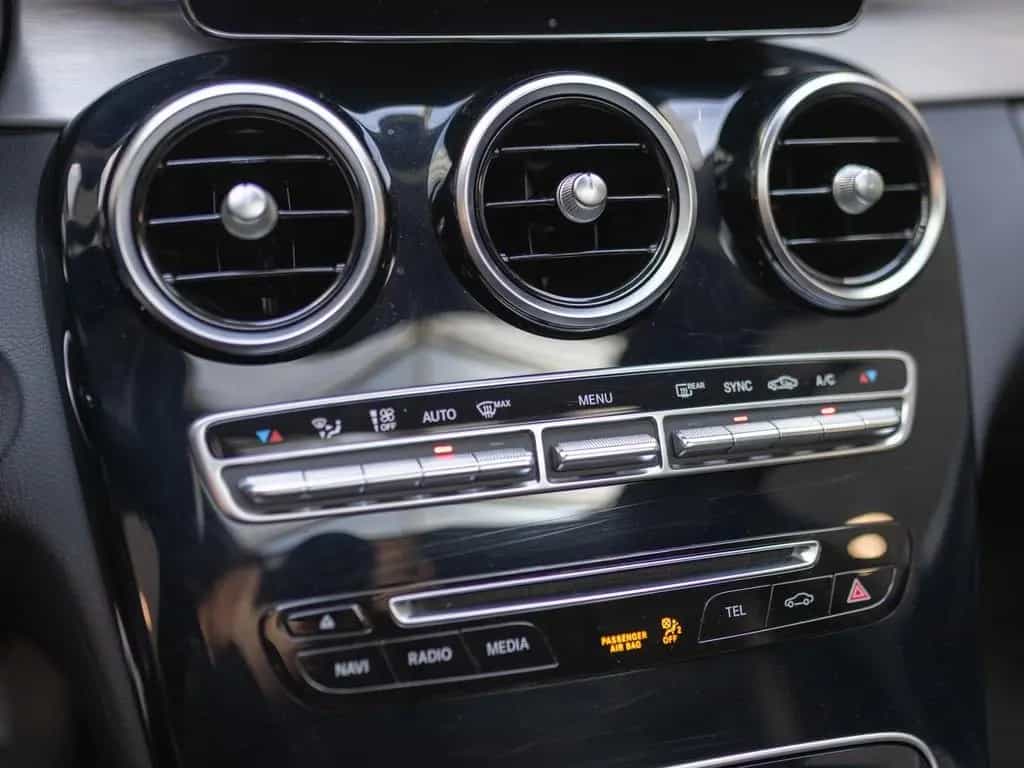 Mercedes-Benz C 400 4M,Comand,LED,AHK,Distr,Kamera,Schiebedach 06/2018-photo-16