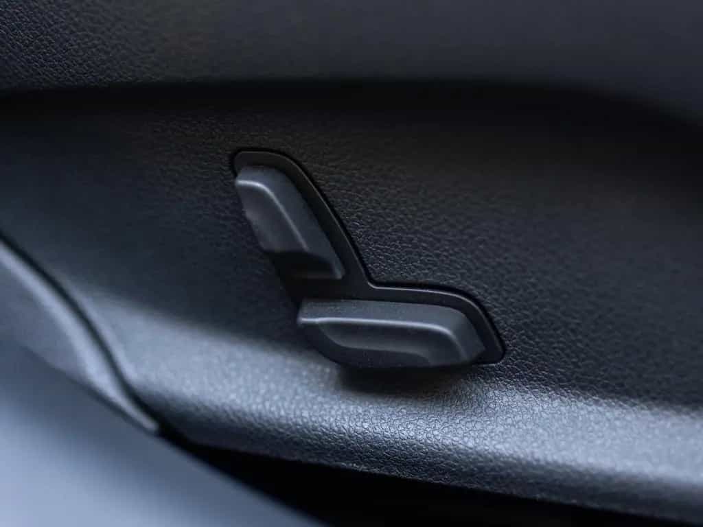 Mercedes-Benz C 400 4M,Comand,LED,AHK,Distr,Kamera,Schiebedach 06/2018-photo-19