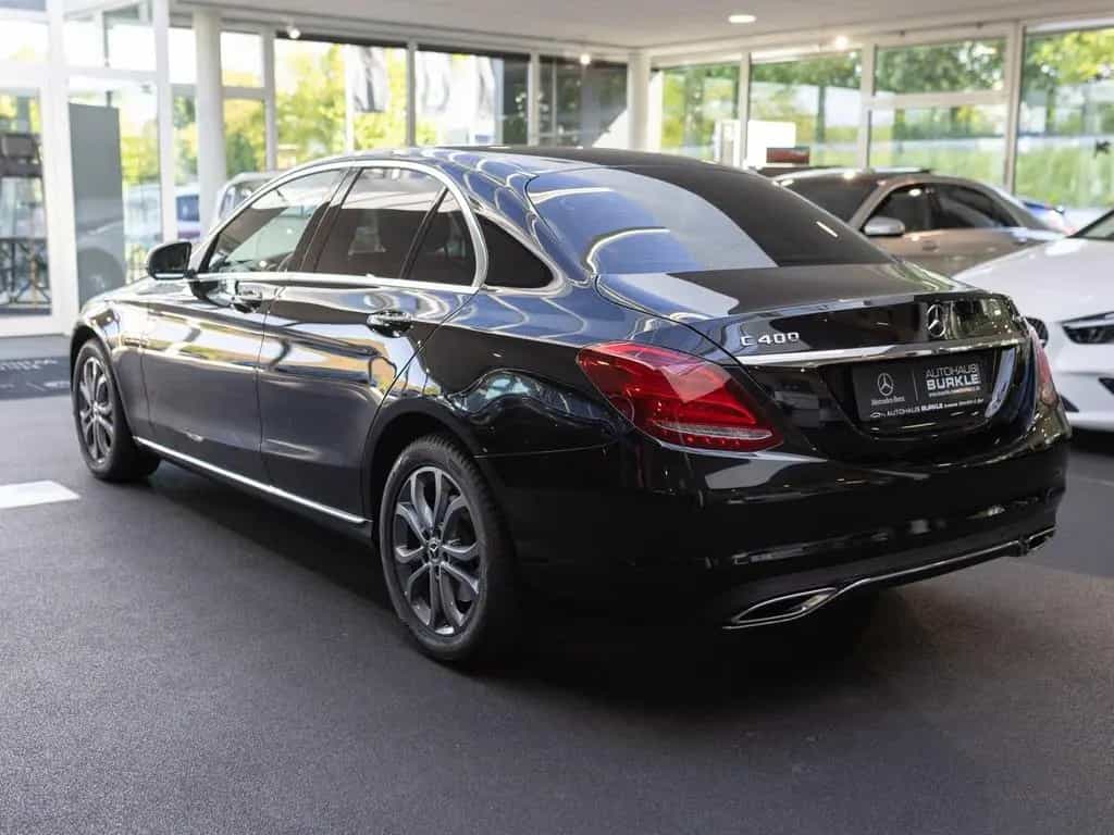 Mercedes-Benz C 400 4M,Comand,LED,AHK,Distr,Kamera,Schiebedach 06/2018-photo-3