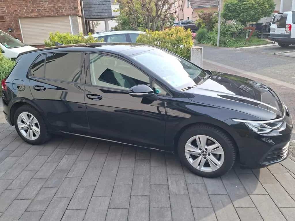 Volkswagen Golf 1.0 TSI Life (110 PS/81 Kw) 09/2020-photo-0