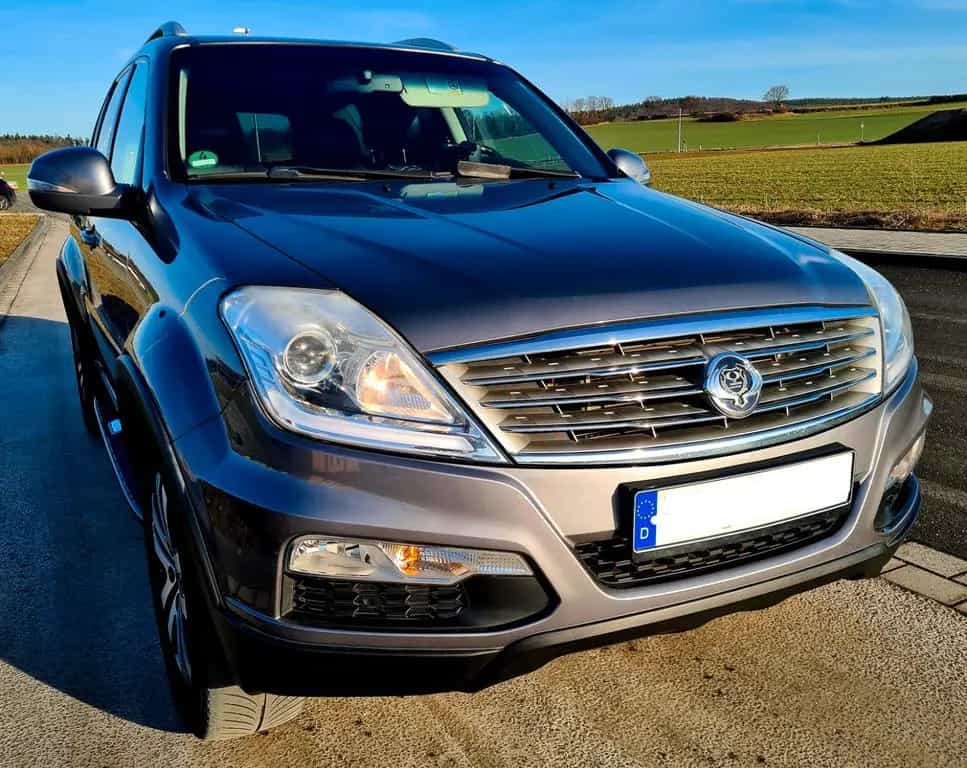 Ssangyong Rexton 2.0 Diesel e-XDi 200 Executive 4WD Au... 10/2015-photo-0