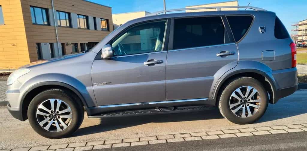 Ssangyong Rexton 2.0 Diesel e-XDi 200 Executive 4WD Au... 10/2015-photo-7