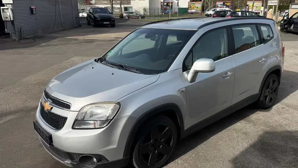 Chevrolet Orlando 2.0 LT+ AT LT+ 08/2011-photo-0