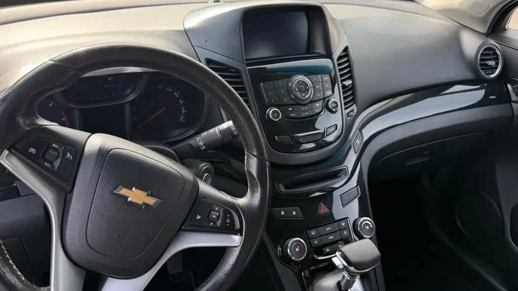 Chevrolet Orlando 2.0 LT+ AT LT+ 08/2011-photo-3
