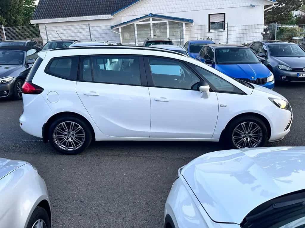 Opel Zafira C Tourer Edition Automatik 140PS AHK PDC 05/2012-photo-3