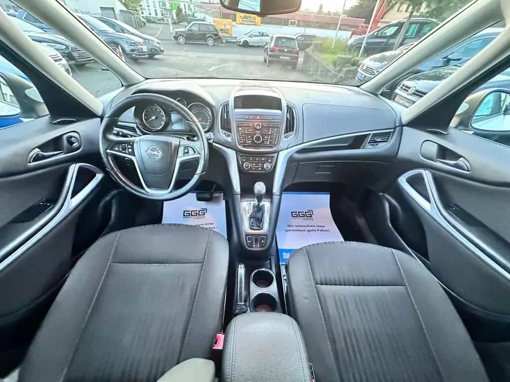 Opel Zafira C Tourer Edition Automatik 140PS AHK PDC 05/2012-photo-8