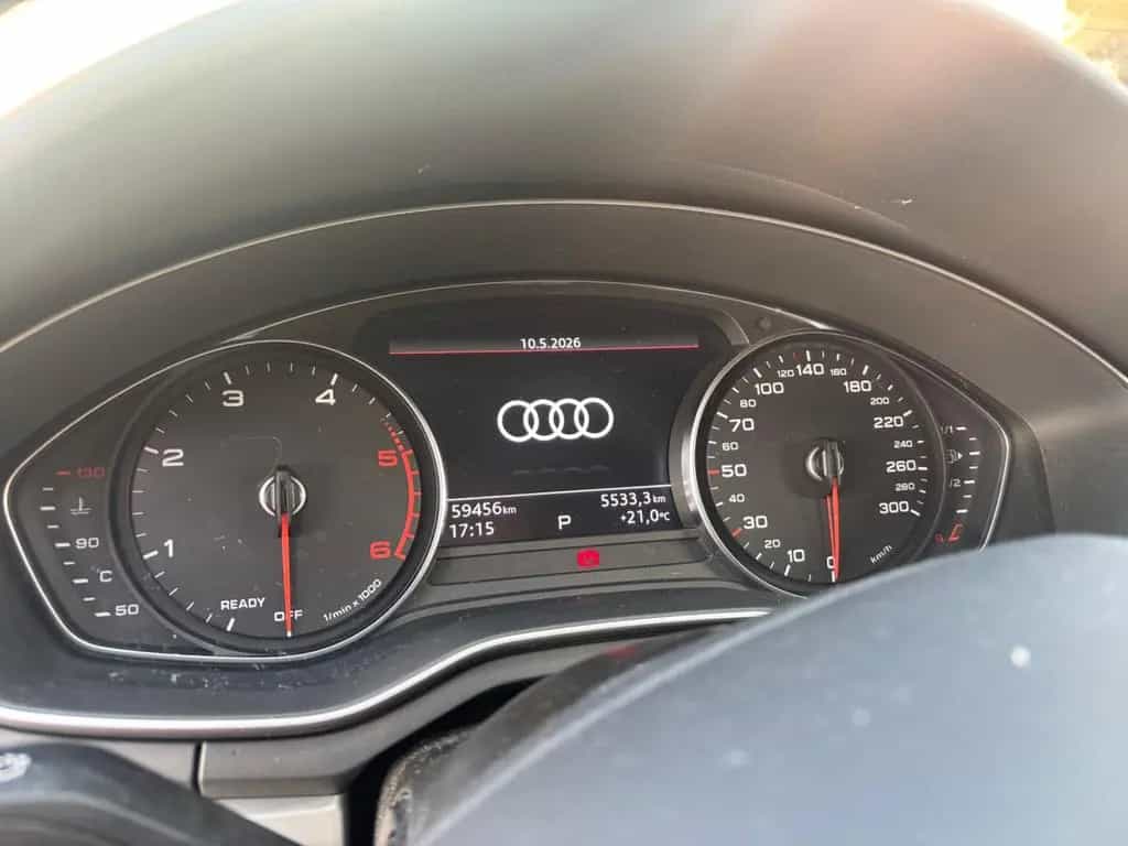 Audi A4 40 TDI S tronic quattro Avant - 05/2024-photo-6