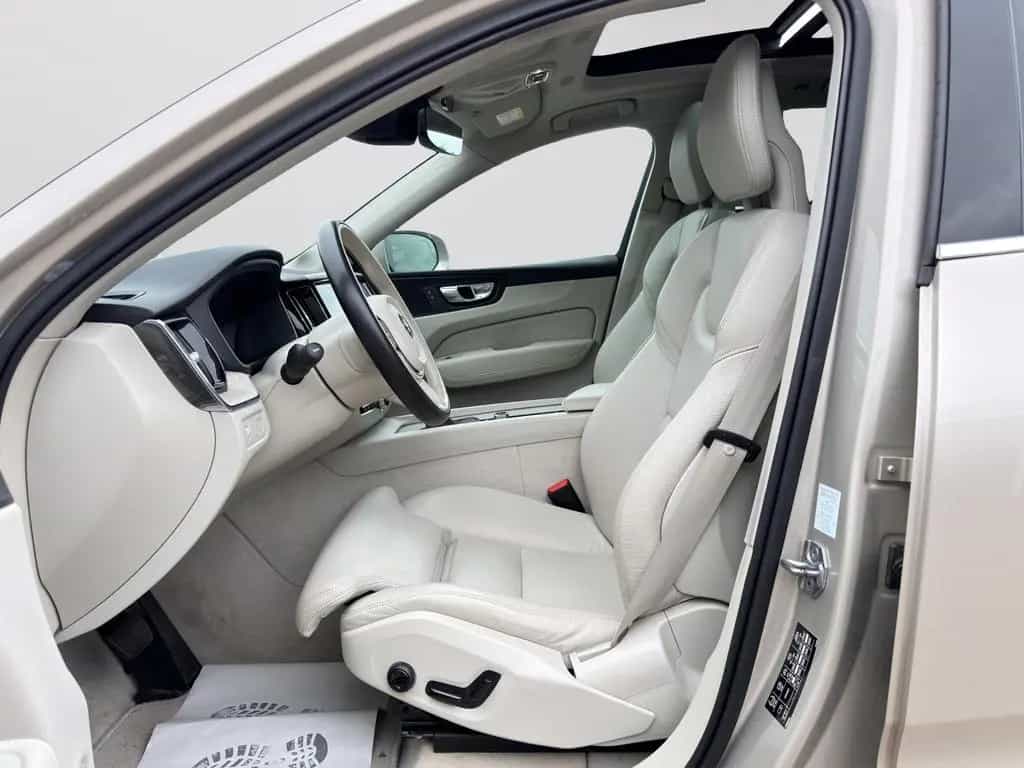 Volvo XC60 Inscription AWD LED|NAVI|KAMERA|ACC|PANO 06/2018-photo-6