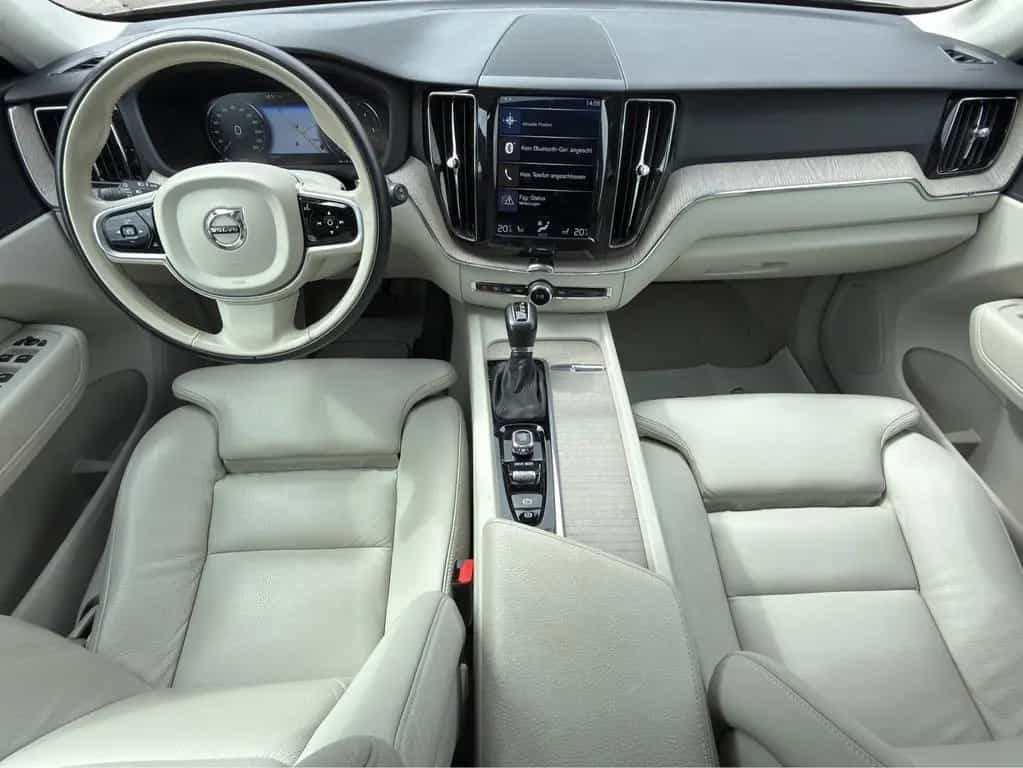 Volvo XC60 Inscription AWD LED|NAVI|KAMERA|ACC|PANO 06/2018-photo-9