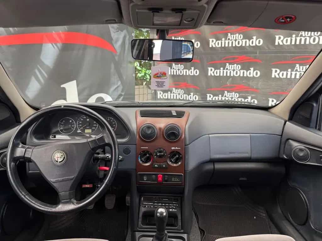 Alfa Romeo 146 1.6i 16V Twin Spark 05/2000-photo-11