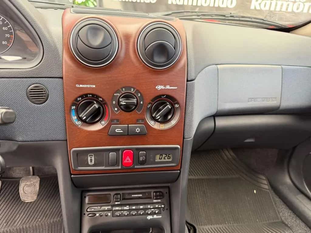 Alfa Romeo 146 1.6i 16V Twin Spark 05/2000-photo-12