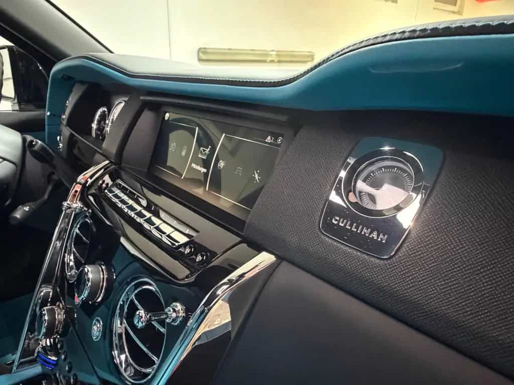 Rolls-Royce Cullinan Mansory*Sternehimmel*TV 07/2024-photo-23