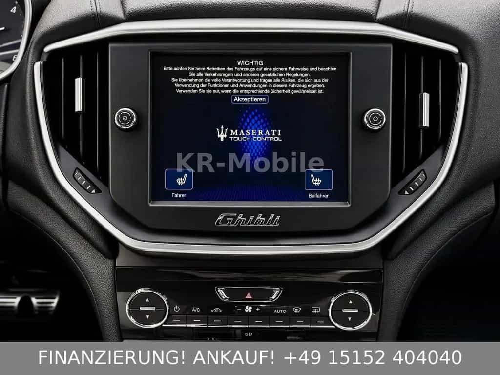 Maserati Ghibli /2-Hand/Serviceheft/TÜV/Garantie/COC 12/2015-photo-34
