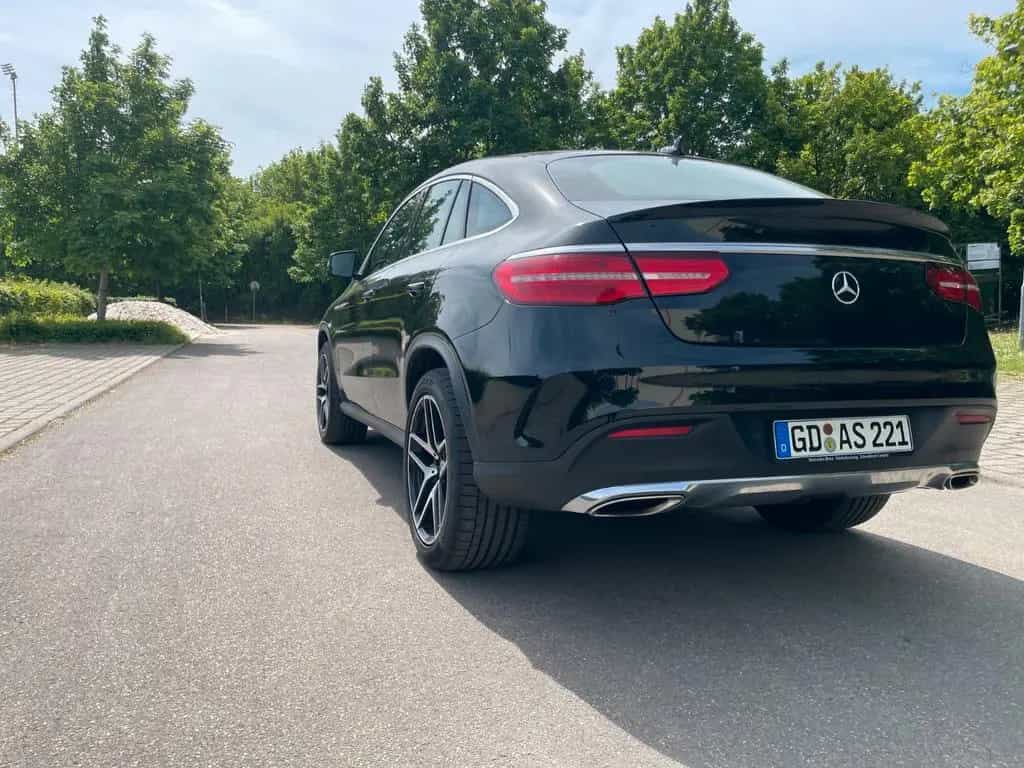 Mercedes-Benz GLE 400 4MATIC - AMG Line, Lückenloser Service 04/2018-photo-4