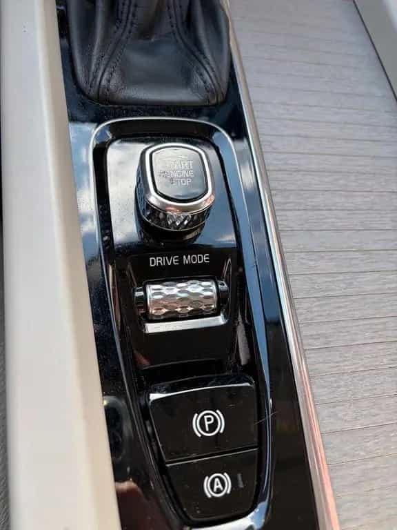 Volvo XC60 D4 AWD Inscription | AHK | Lede... 11/2017-photo-13