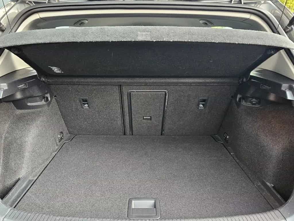 Volkswagen Golf VII 1,4 Lim. Highline LED Massage ACC 04/2018-photo-11