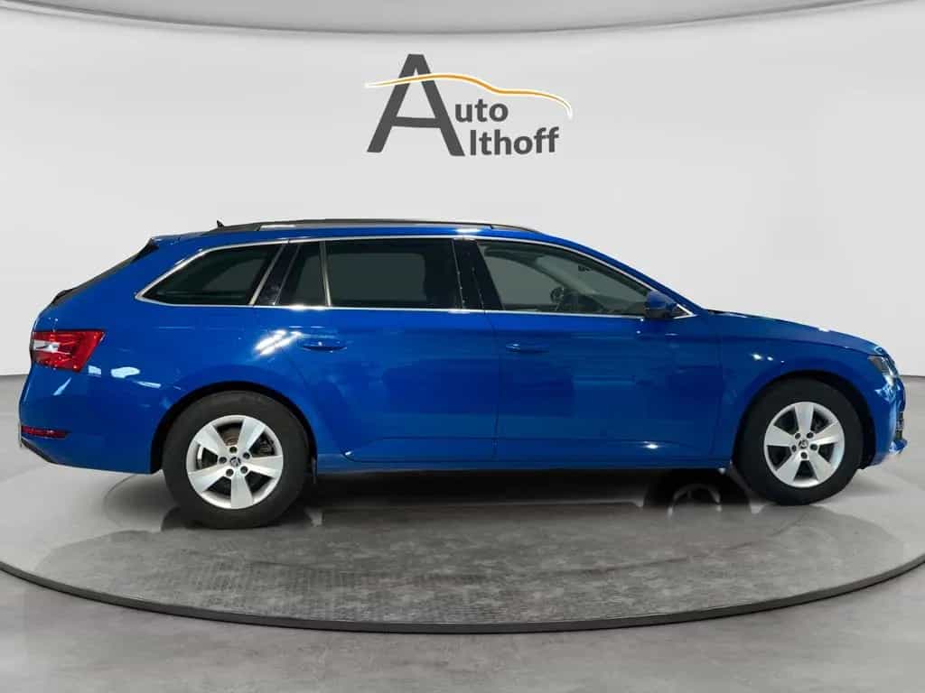 Skoda Superb Combi 1.5TSI 1.HD DSG LED ACC APPLE TEMP 06/2022-photo-25