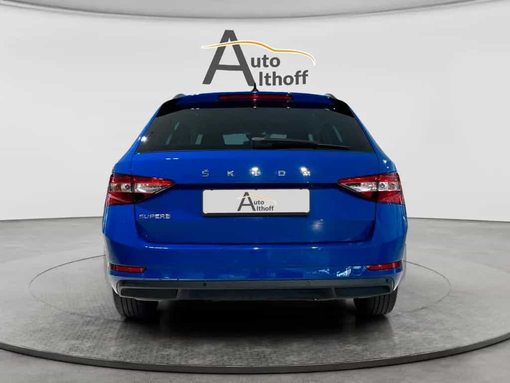 Skoda Superb Combi 1.5TSI 1.HD DSG LED ACC APPLE TEMP 06/2022-photo-4