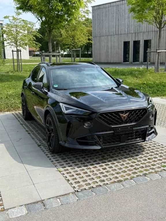 Cupra Formentor VZ5 4Drive MatrixLED/SAGA/Navi/Carbon 05/2023-photo-0