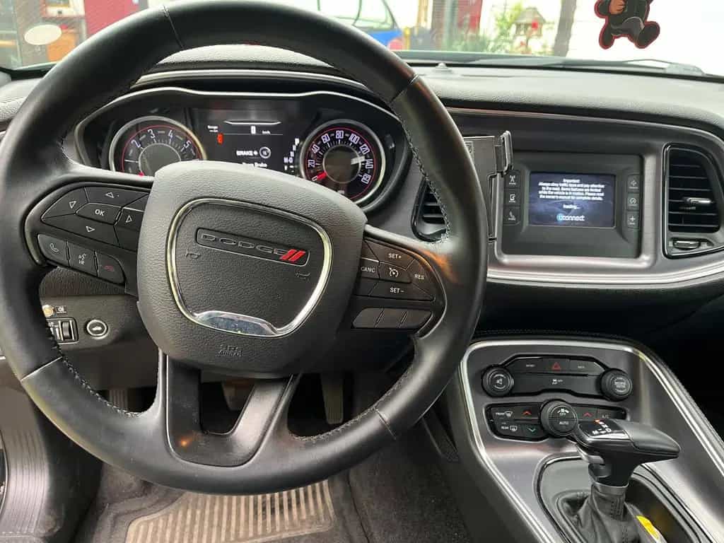Dodge Challenger SXT V6 3.6 L 07/2015-photo-11