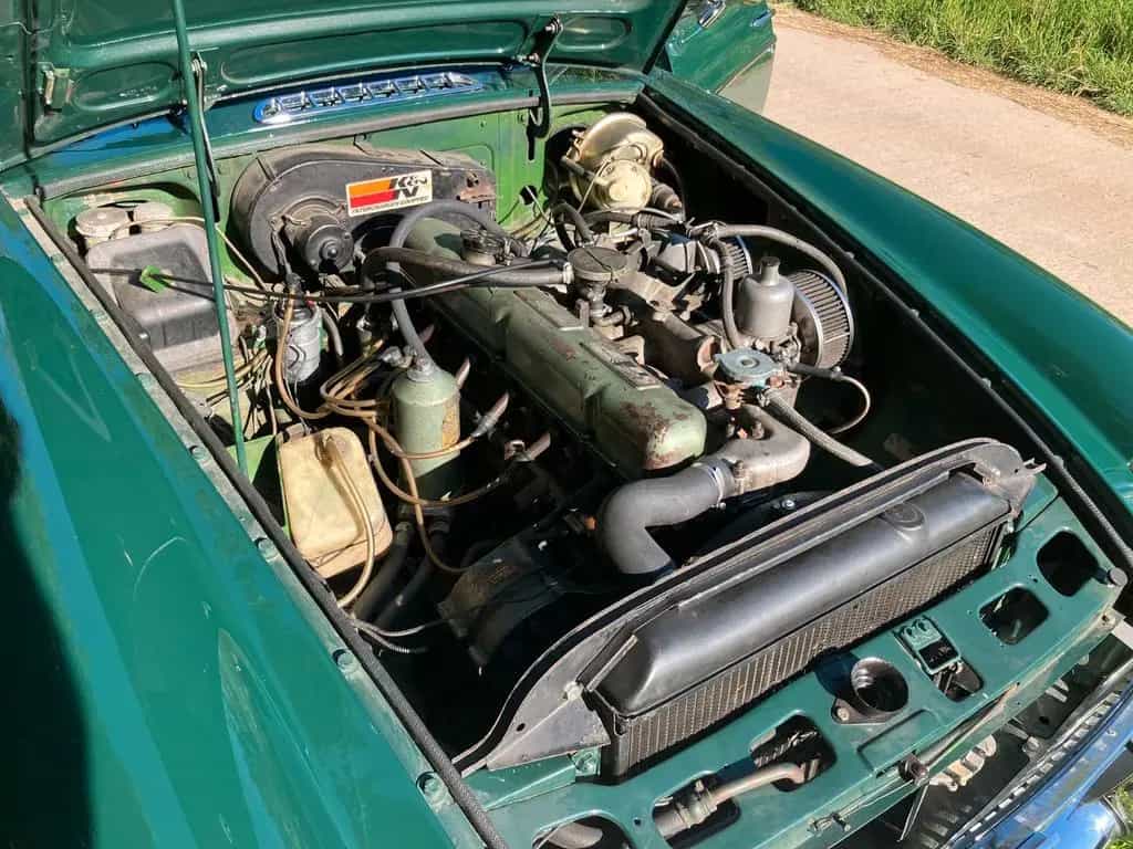 MG MGB 04/1968-photo-7