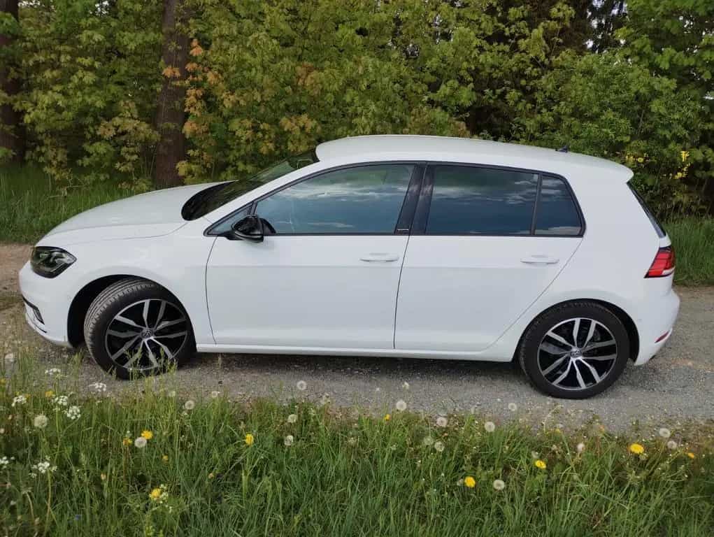 Volkswagen Golf VII, LED, Navi, 8fach Alu, 1. Hand 04/2019-photo-2