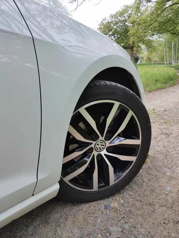 Volkswagen Golf VII, LED, Navi, 8fach Alu, 1. Hand 04/2019-photo-8