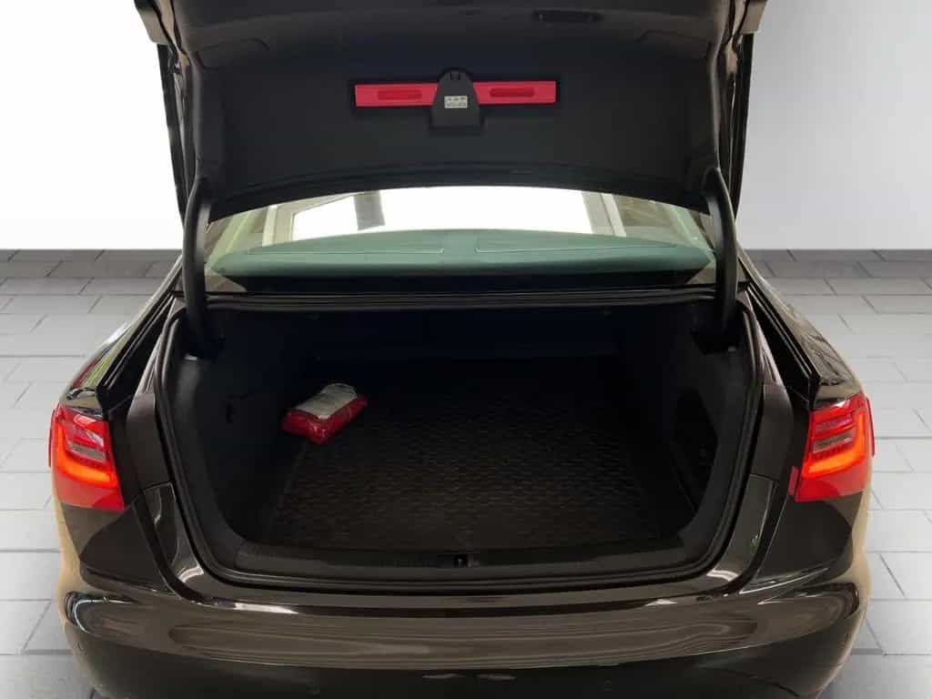 Audi A6 2,0 TDI Sport 03/2014-photo-18