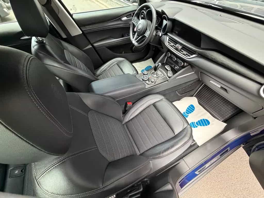 Alfa Romeo Stelvio Super Q4*GARANTIE*NAVI*BI-XENON*LEDER* 08/2017-photo-14