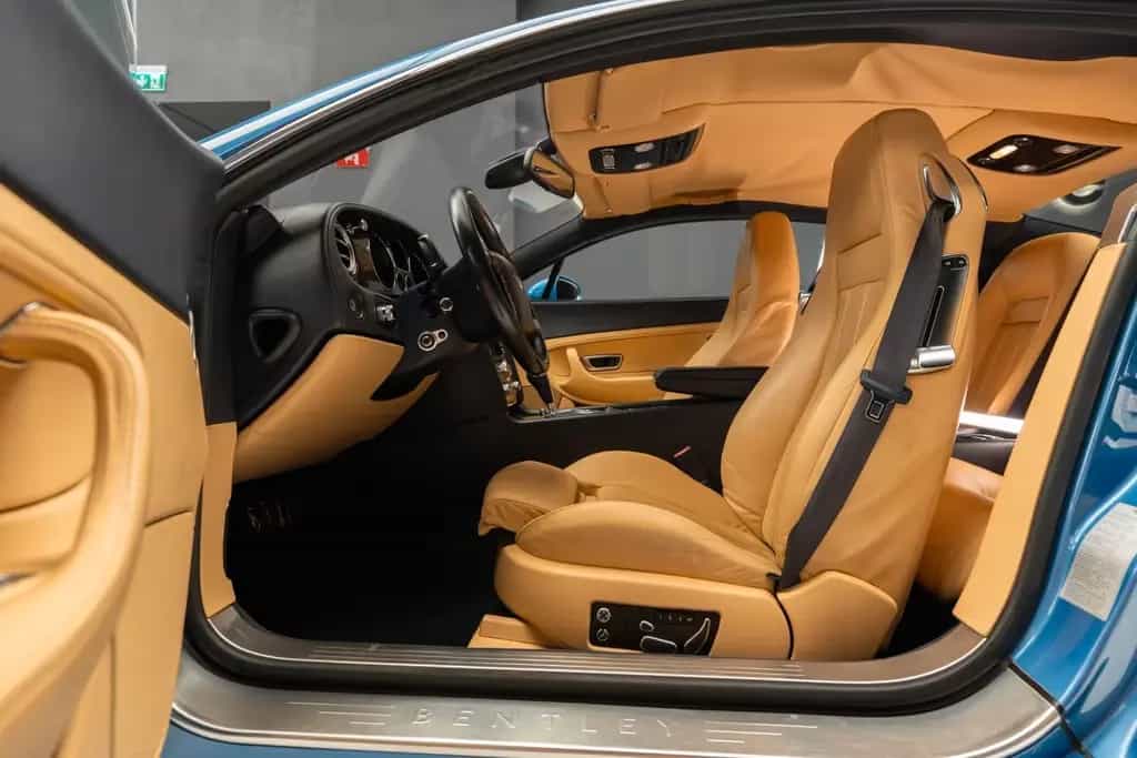 Bentley Continental GT - 05/2004-photo-12