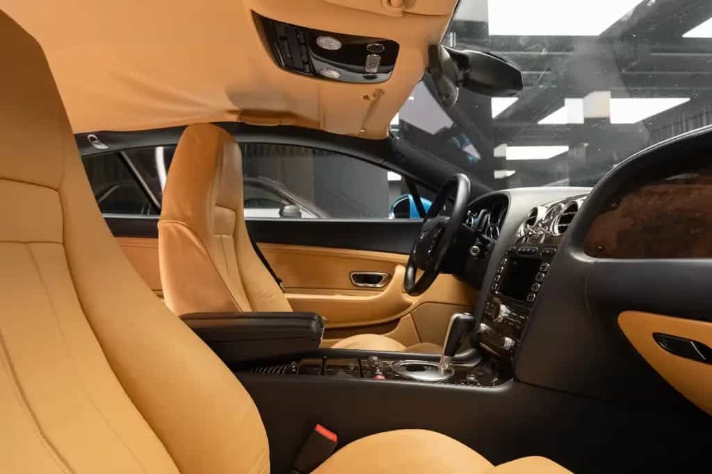 Bentley Continental GT - 05/2004-photo-30
