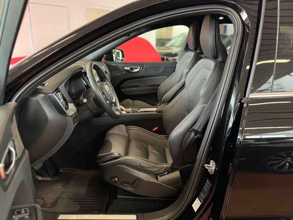 Volvo XC 60 B5 Ultimate Bright AWD 12/2022-photo-12