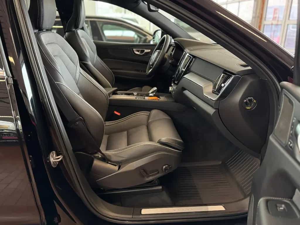 Volvo XC 60 B5 Ultimate Bright AWD 12/2022-photo-16