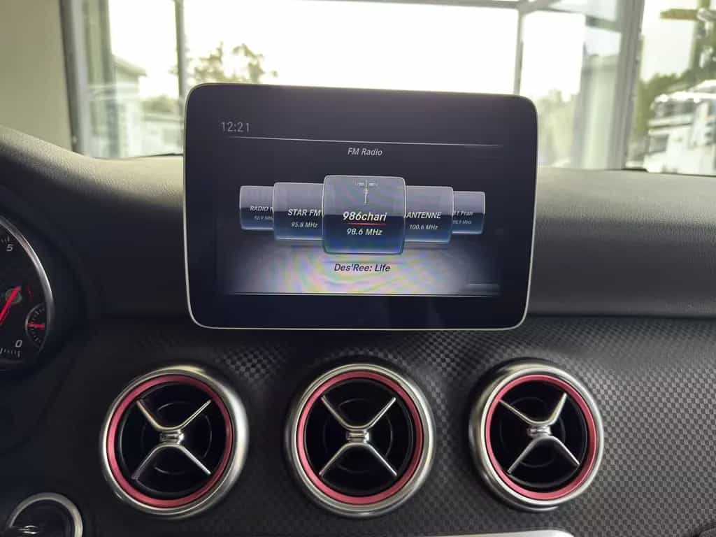Mercedes-Benz A 200 Urban LED*RFK*SHZ*PDC 11/2017-photo-17