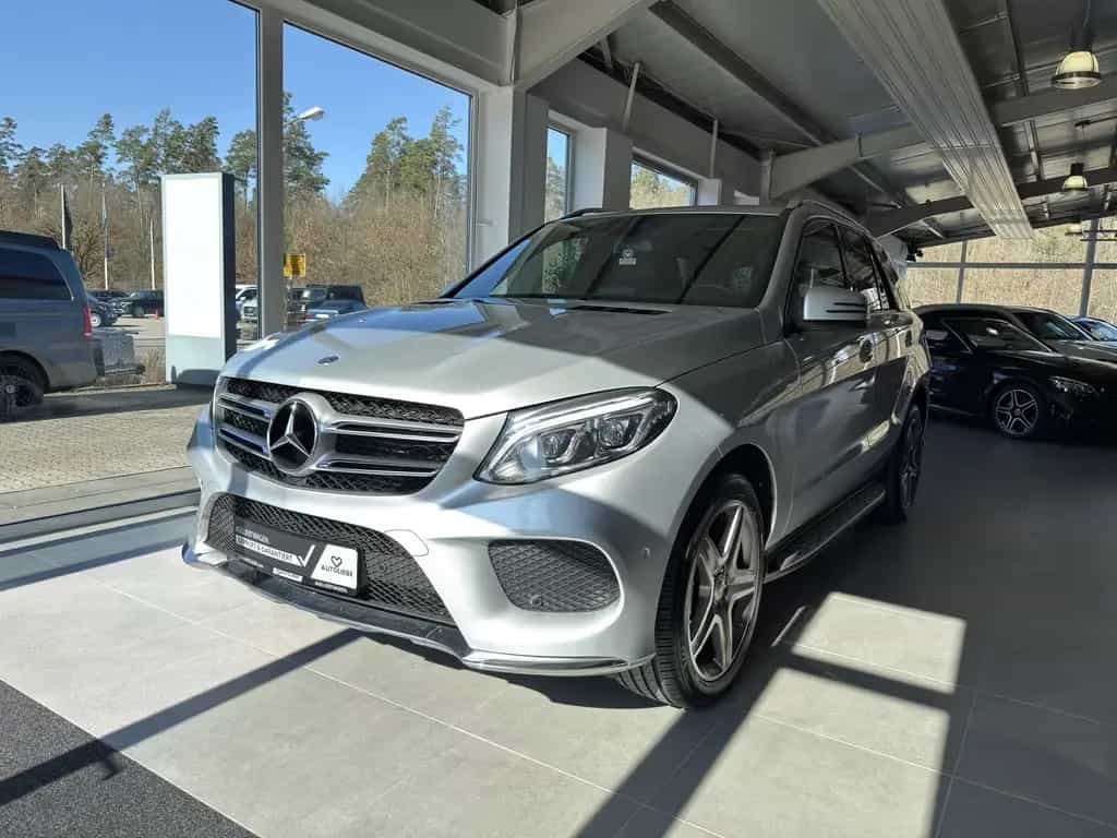 Mercedes-Benz GLE 350 d 4Matic AMG Line AHK*RFK*LED*COMAND 06/2018-photo-0