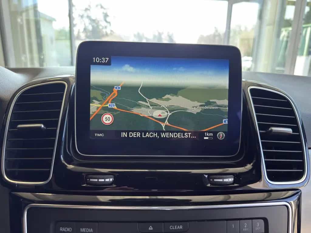 Mercedes-Benz GLE 350 d 4Matic AMG Line AHK*RFK*LED*COMAND 06/2018-photo-12
