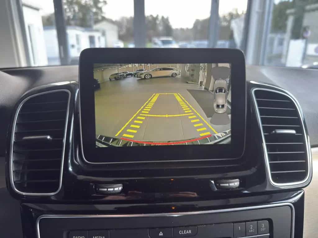 Mercedes-Benz GLE 350 d 4Matic AMG Line AHK*RFK*LED*COMAND 06/2018-photo-26