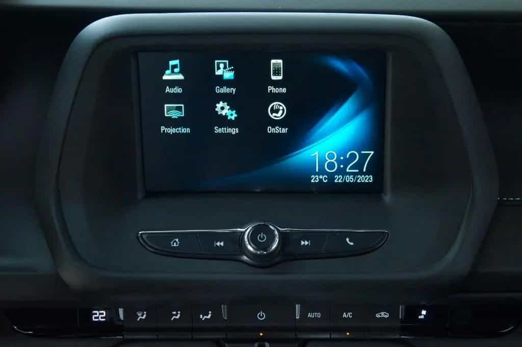 Chevrolet Camaro LS HUD Bose Leder Kamera 07/2018-photo-20