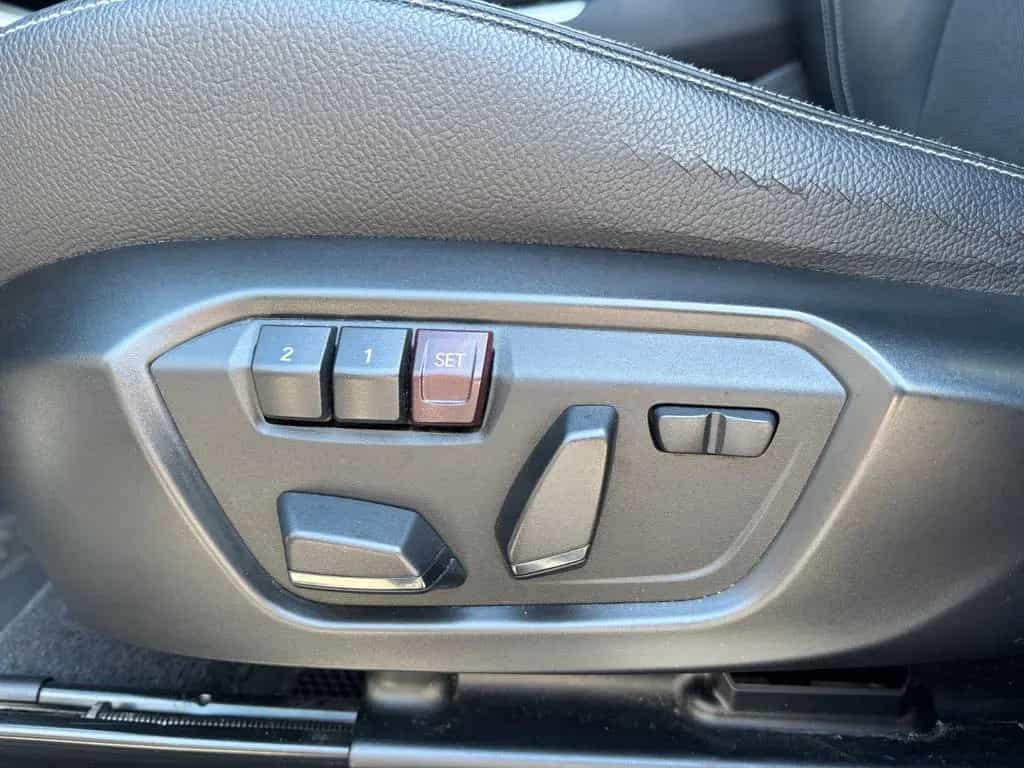 BMW X4 M40 i NAVI*CARPLAY*CAM*HEAD-UP*WINTER-P.*AHK* 03/2017-photo-31