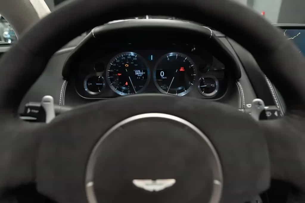 Aston Martin V8 Vantage Roadster 4.3l Sportshift 10/2007-photo-23