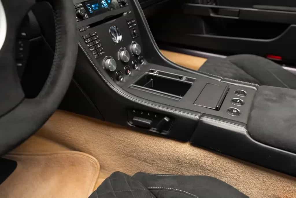Aston Martin V8 Vantage Roadster 4.3l Sportshift 10/2007-photo-25