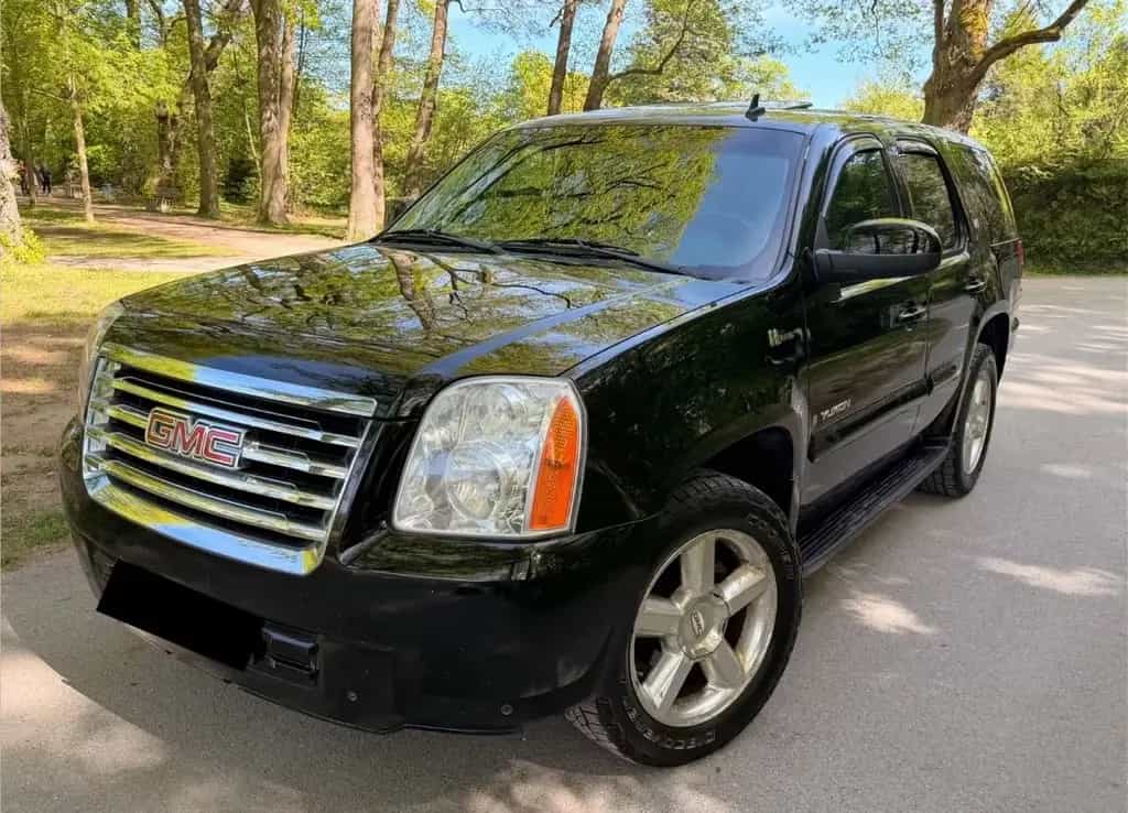 GMC Yukon 6.0L V8 4WD - 8 Plätze 07/2008-photo-0