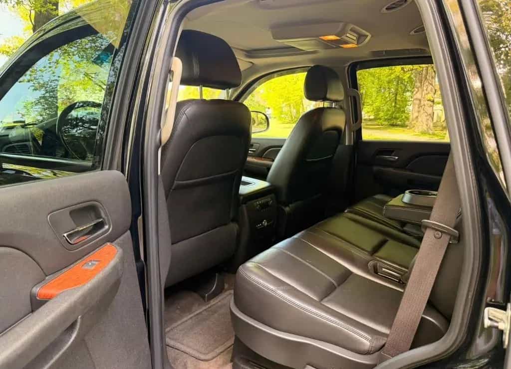 GMC Yukon 6.0L V8 4WD - 8 Plätze 07/2008-photo-9