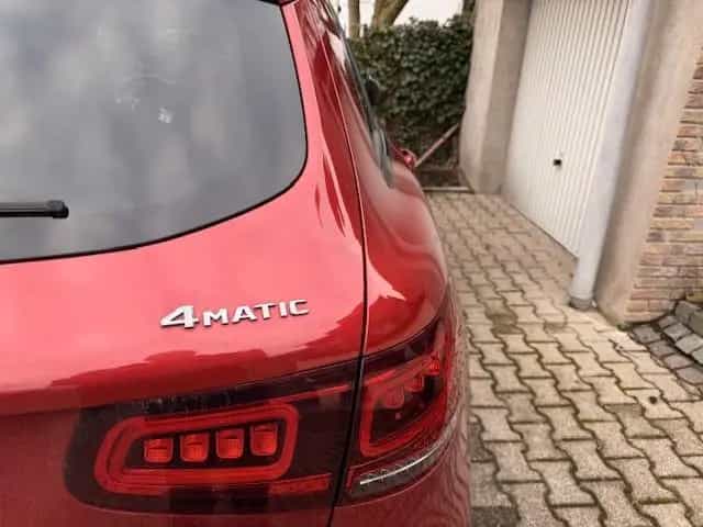 Mercedes-Benz GLC 220 d 4MATIC Autom. - 12/2019-photo-4