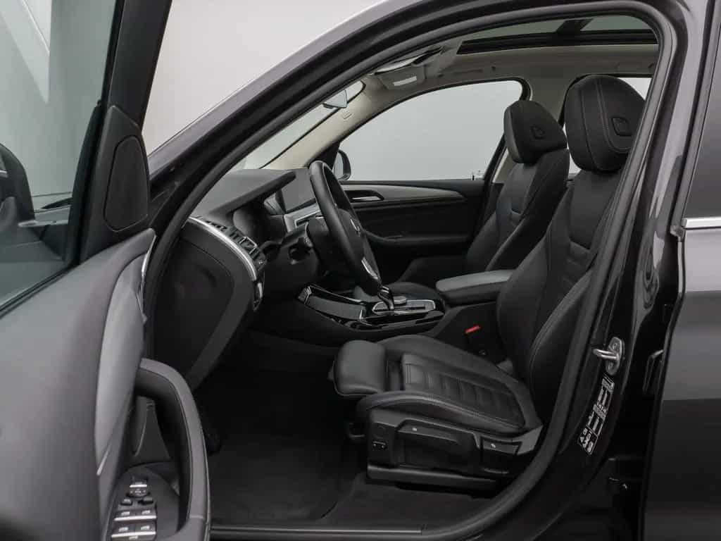 BMW X3 xD20d Panorama Kamera DAB HiFi Komfort Alarm 06/2022-photo-19