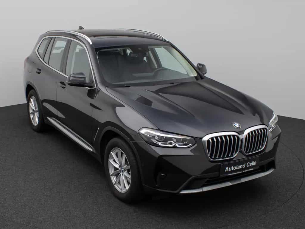 BMW X3 xD20d Panorama Kamera DAB HiFi Komfort Alarm 06/2022-photo-2