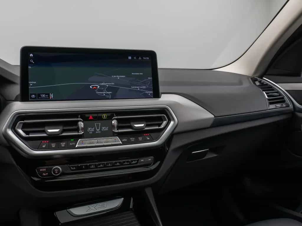 BMW X3 xD20d Panorama Kamera DAB HiFi Komfort Alarm 06/2022-photo-22