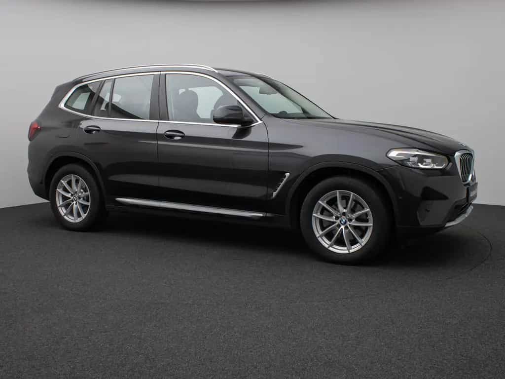 BMW X3 xD20d Panorama Kamera DAB HiFi Komfort Alarm 06/2022-photo-3